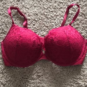VICTORIA’S SECRET very sexy push-up bra 36D